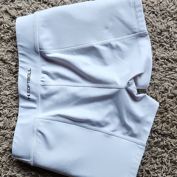 Girls Underarmour softball slider shorts size youth large - Picture 3 of 7